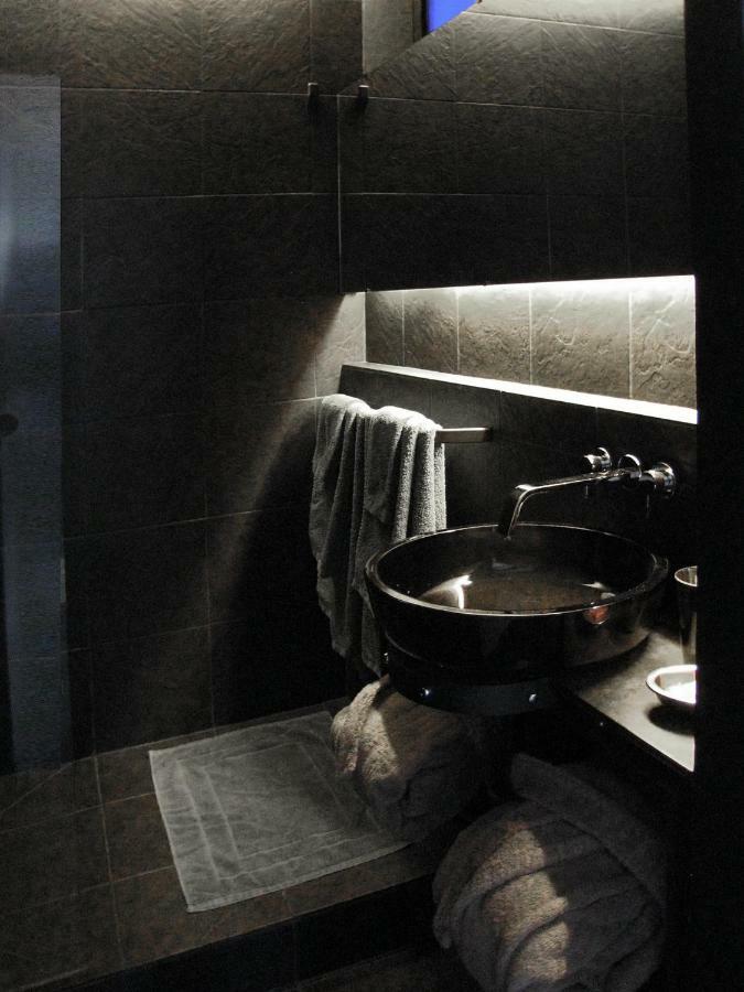 The Sleeping Lion Apartamento Paris Exterior foto
